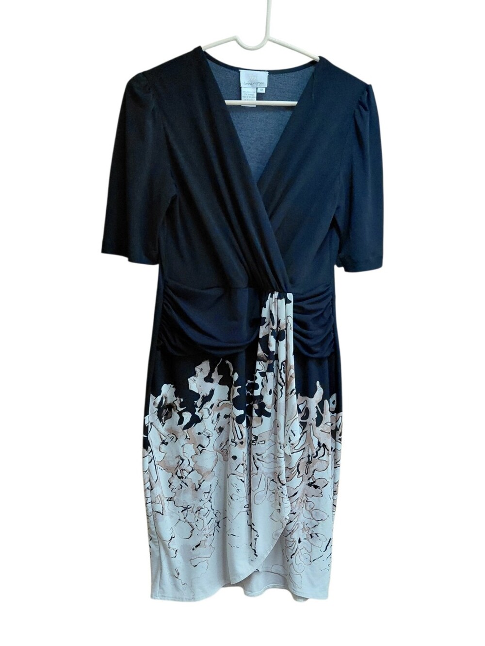 Donna Morgan V-neck Faux Wrap Silhoustte Sheath Black White Floral Dress Size 10
